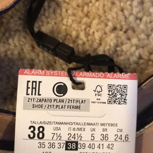 NWT! ZARA peach with navy combo size 7.5 pointed flats - Picture 6 of 7